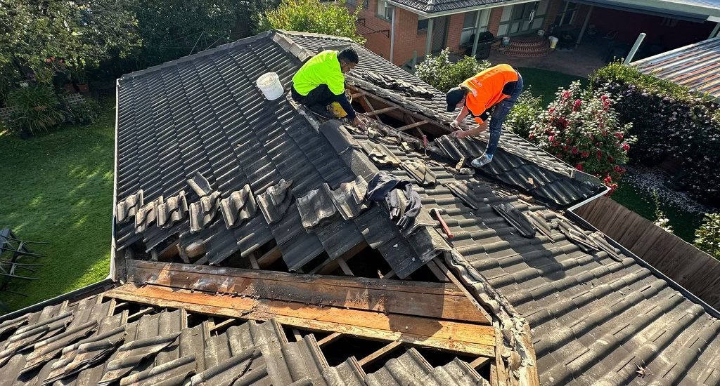 Roof-tiling-work